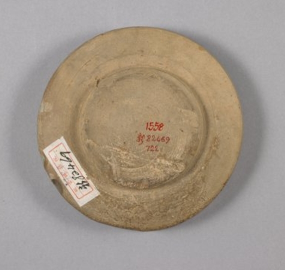 01 唐代 邛窑绿釉灯盏_2.jpg