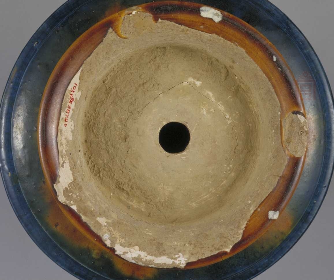 01 唐代 三彩烛台_1.jpg