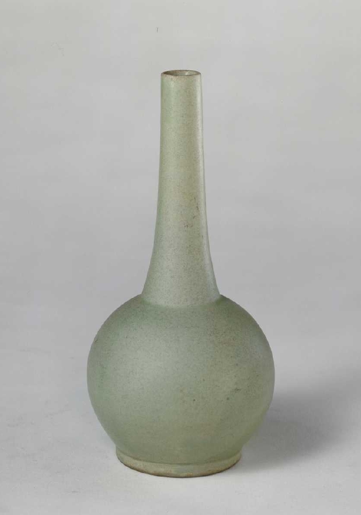 01 唐代 越窑青釉直颈瓶_1.jpg