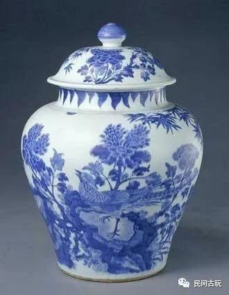 青花的色料与发色呈现的效果