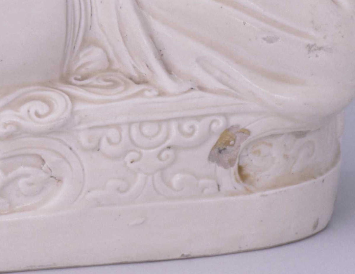 02 宋代 定窑白釉孩儿枕_7.jpg