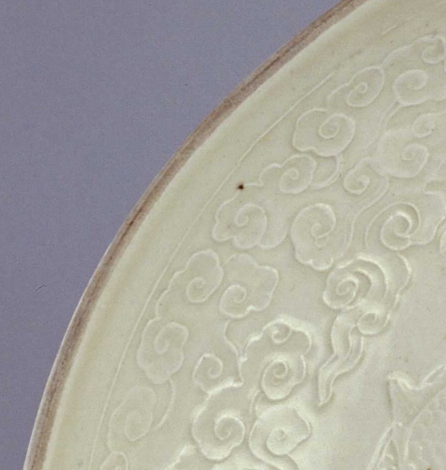 02 宋代 定窑印花螭龙纹盘_6.jpg