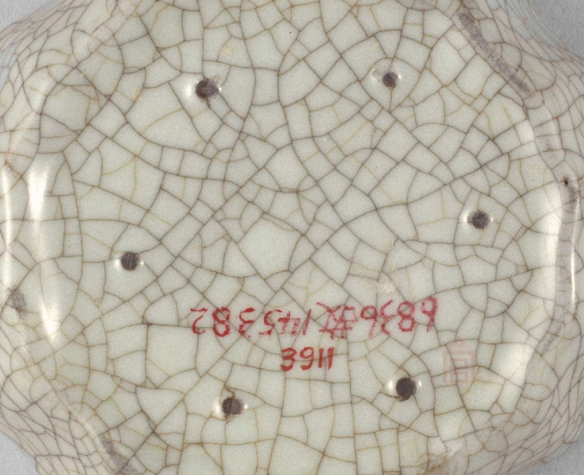 02 宋代 哥窑葵花洗_03.jpg