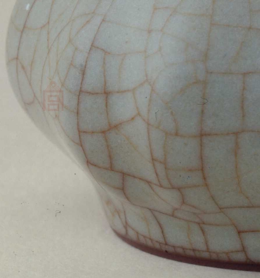 02 宋代 官窑青釉蒜头瓶_09.jpg