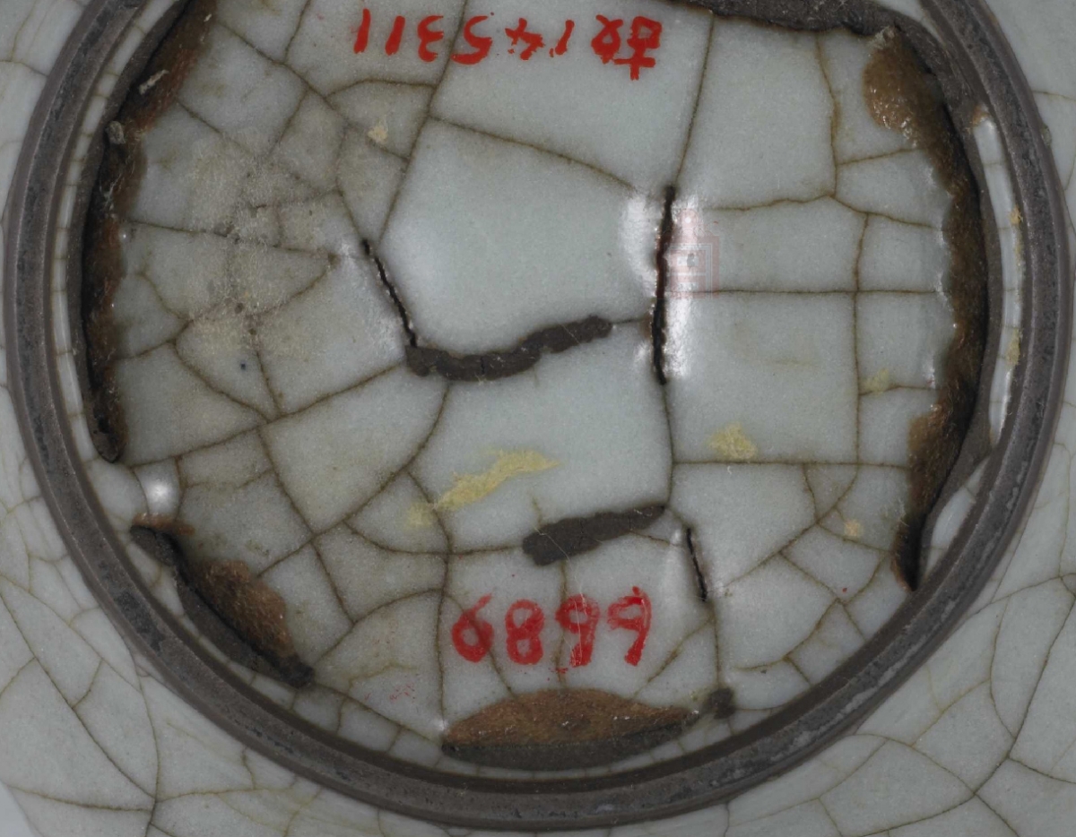 02 宋代 官窑青釉蒜头瓶_12.jpg