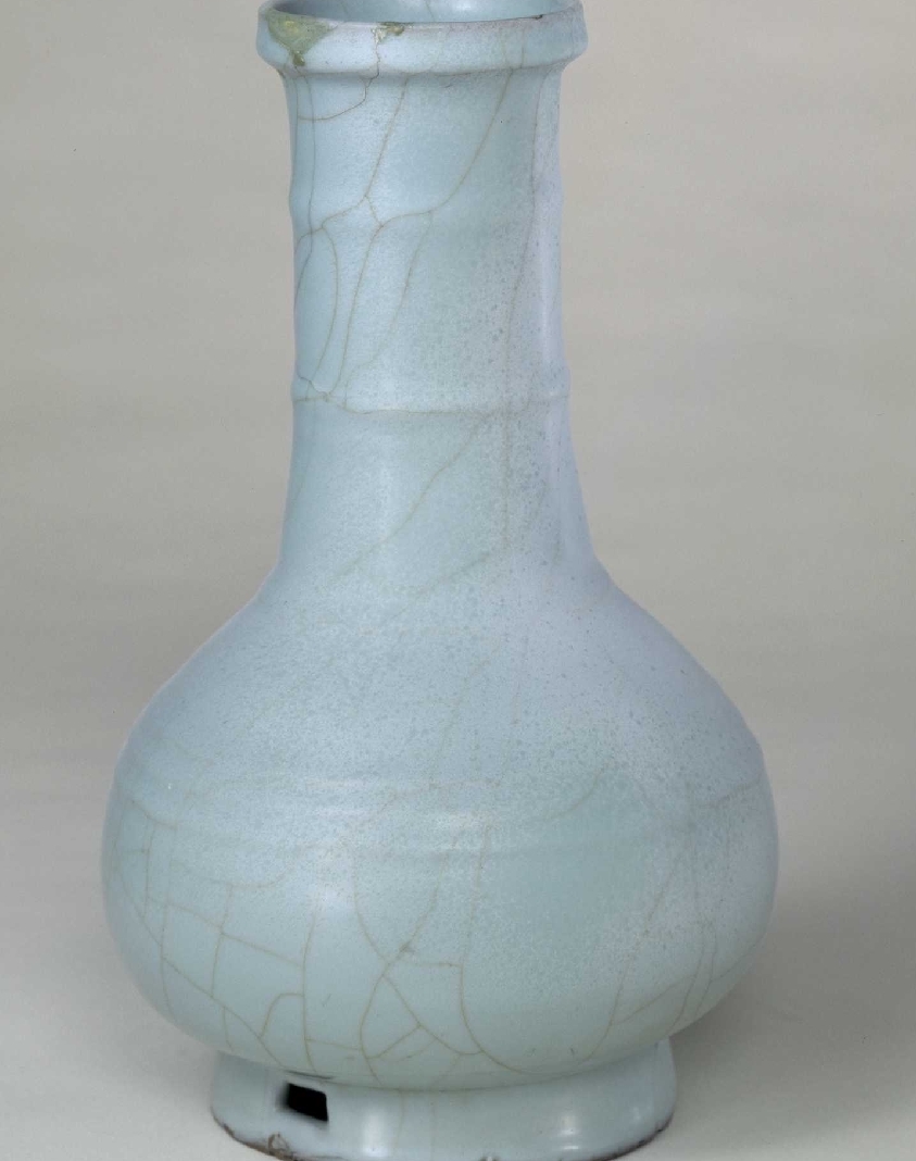 02 宋代 官窑青釉弦纹瓶_03.jpg