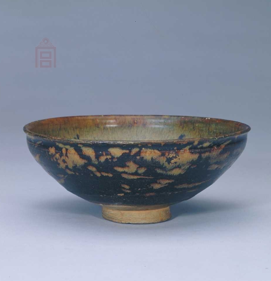 02 宋代 吉州窑黑釉剪纸贴花三凤纹碗_04.jpg