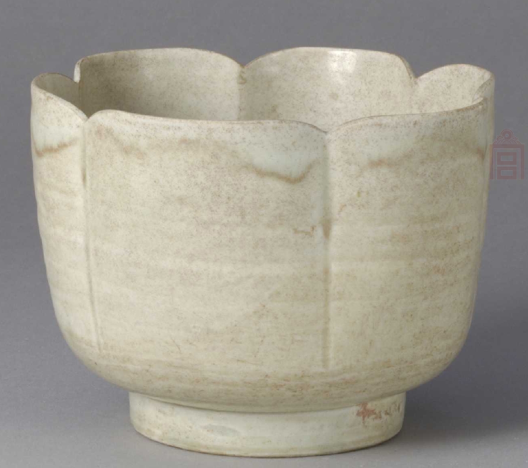 02 宋代 景德镇窑青白釉刻花注壶、注碗_04.jpg