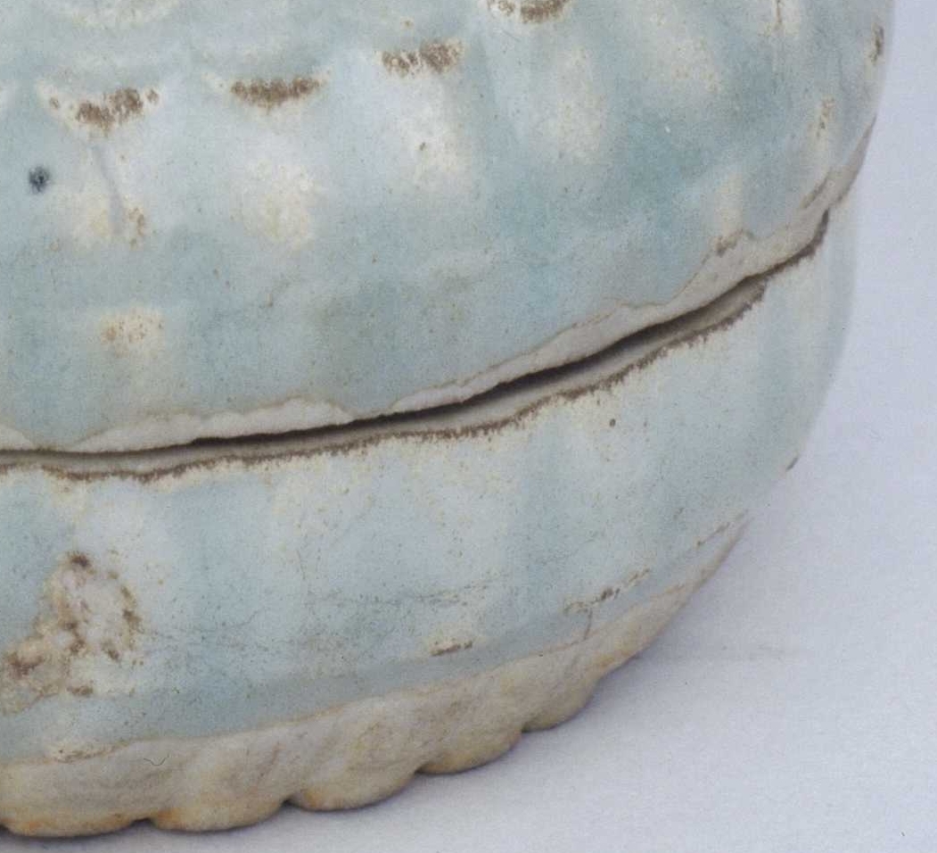 02 宋代 景德镇窑青白釉印花盒_3.jpg