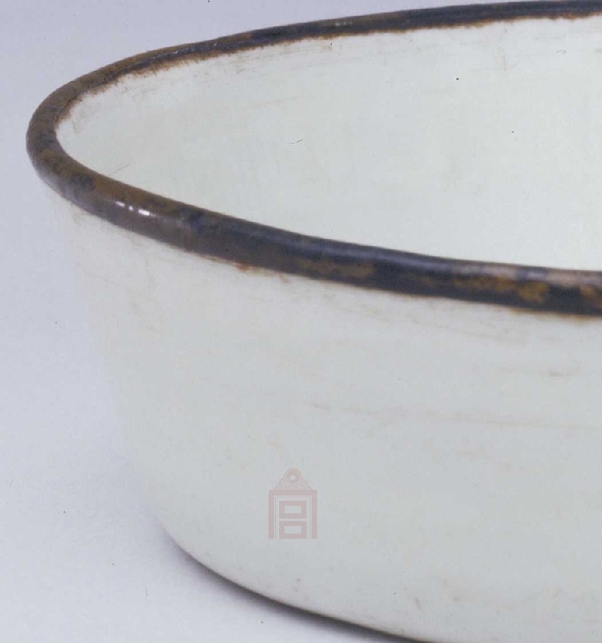 02 宋代 景德镇窑青白釉印花蟠螭纹洗_09.jpg