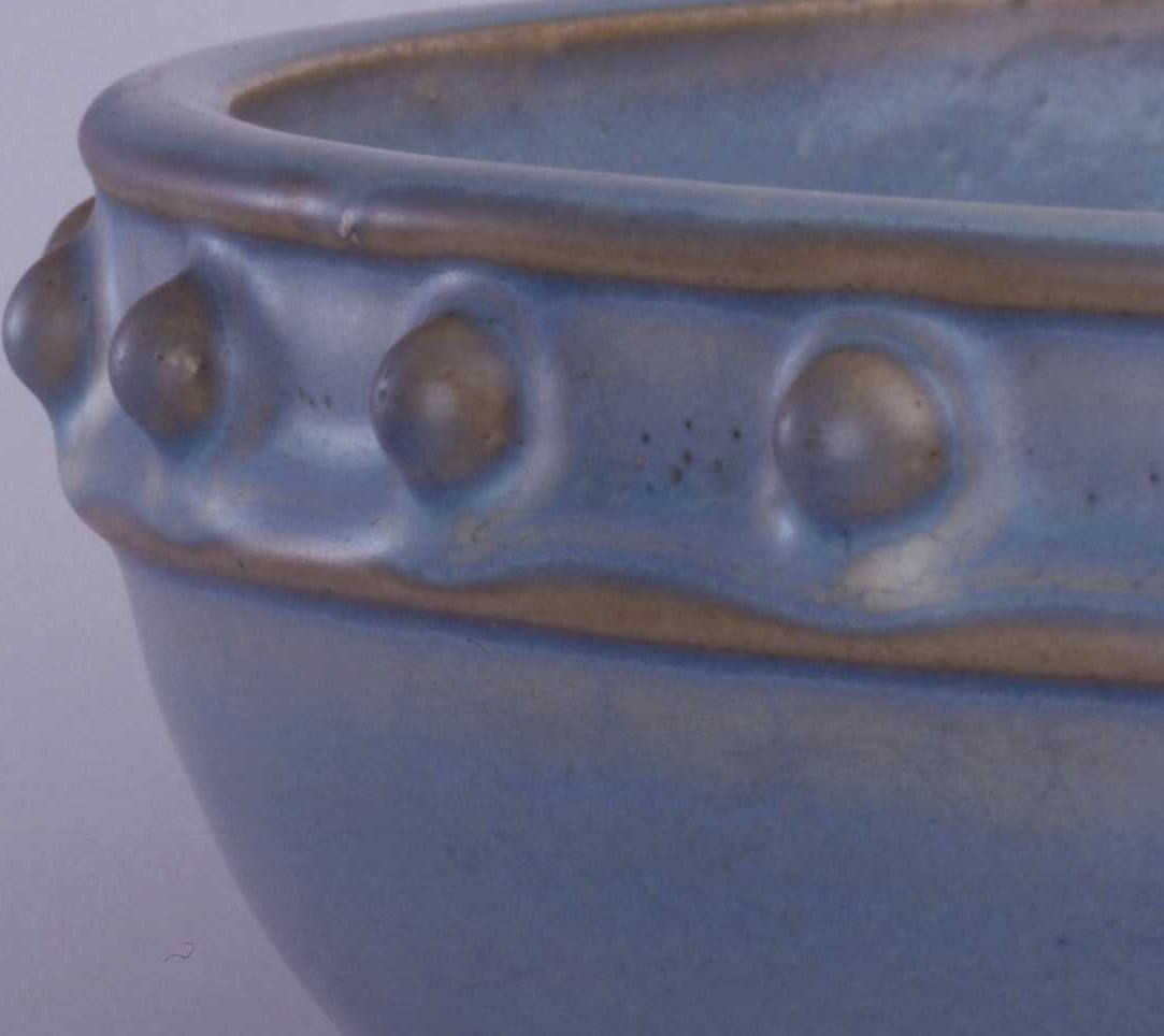 02 宋代 钧窑天蓝釉鼓钉三足花盆托_04.jpg