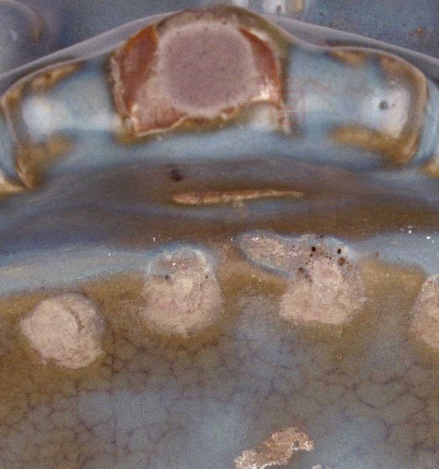 02 宋代 钧窑天蓝釉鼓钉三足花盆托_09.jpg