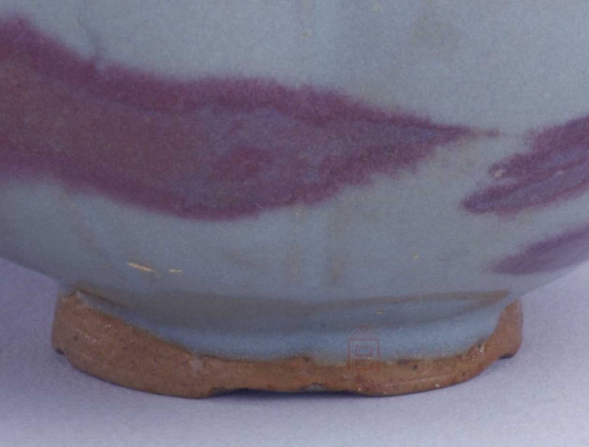 02 宋代 钧窑天蓝釉红斑花瓣式碗_06.jpg