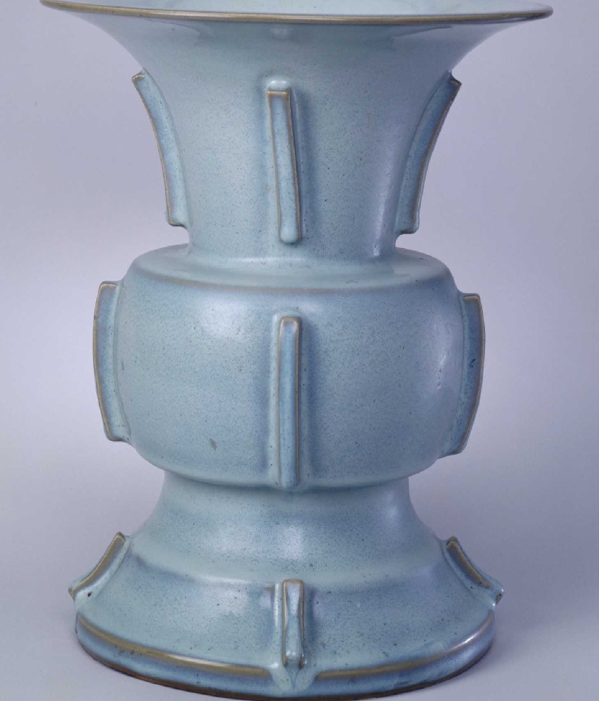02 宋代 钧窑月白釉出戟尊_03.jpg
