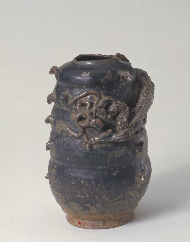 02 宋代 琉璃厂窑黑釉凸龙盖罐_1.jpg