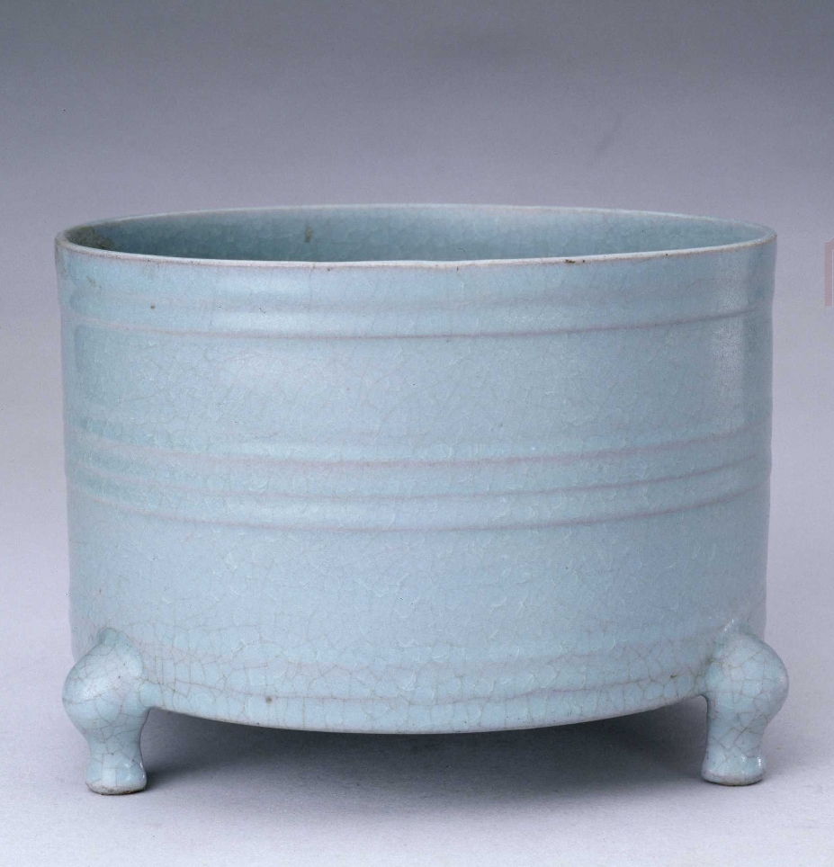 02 宋代 汝窑天青釉弦纹樽_02.jpg