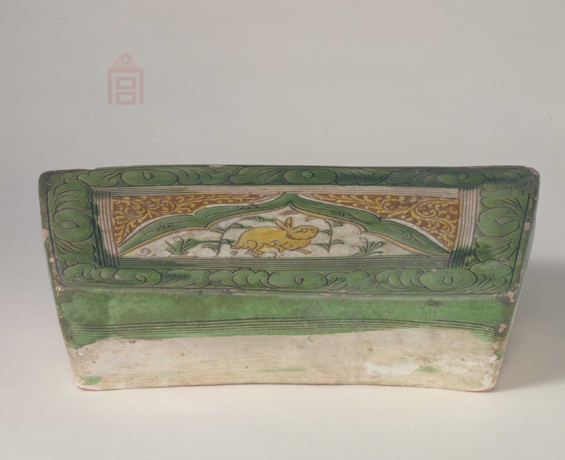 02 宋代 三彩剔划花兔纹枕_05.jpg