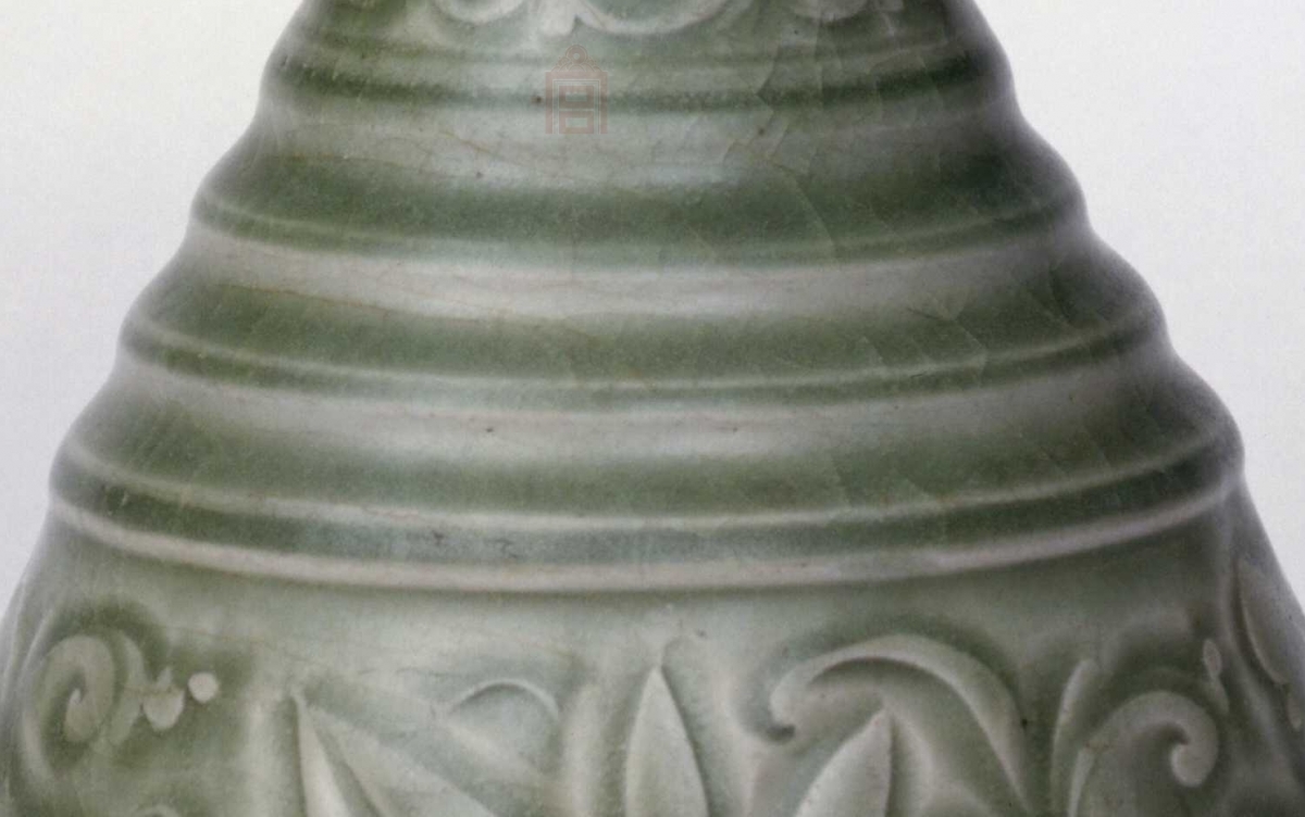 02 宋代 耀州窑青釉刻花莲花纹双耳瓶_10.jpg