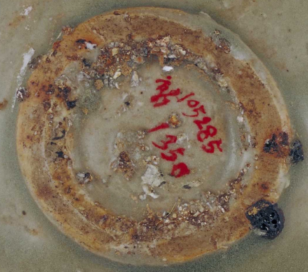 02 宋代 耀州窑青釉印花童子玩莲纹碗_10.jpg