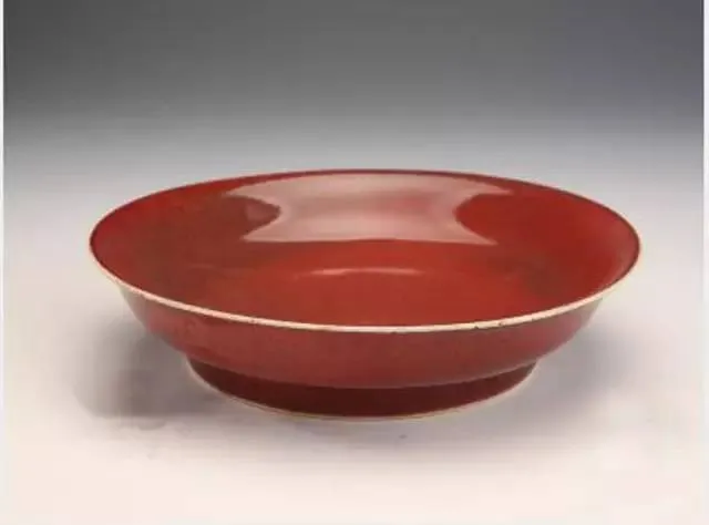 明宣德 祭红盘.png