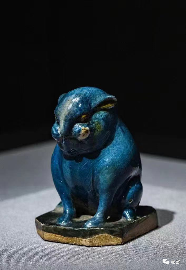 唐· 蓝釉兔 东京国立博物馆藏