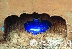 明代·嘉靖年 宝石蓝釉 梅瓶 刚出土时 瓷色 原始 釉色