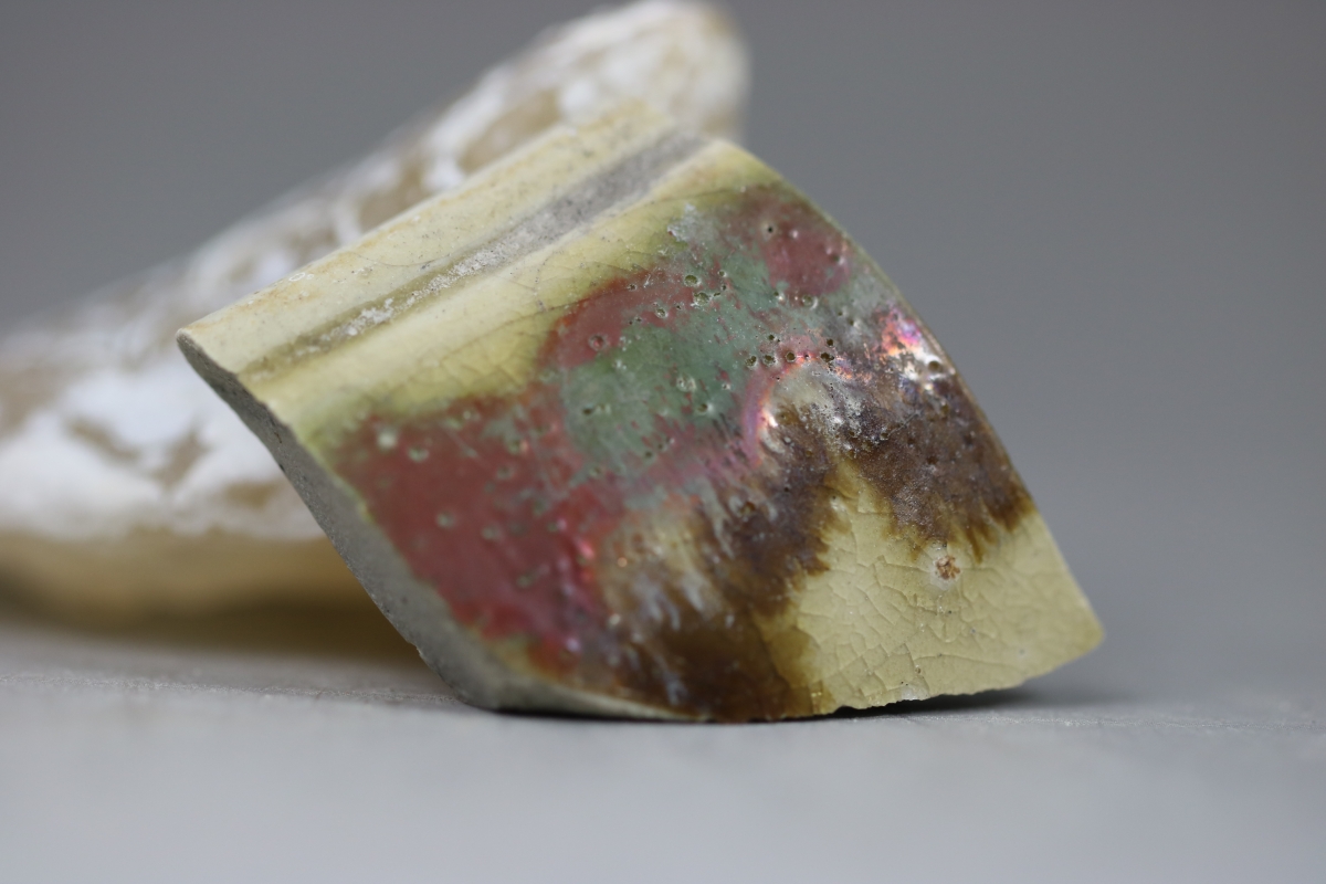 最早的铜红釉--长沙窑