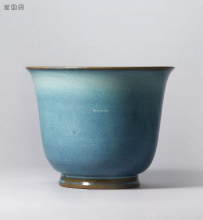 元/明初 钧窑天蓝「四」字仰钟式花盆