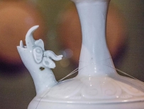 定窑白瓷刻莲纹龙首净瓶  北宋   河北省定州市博物馆藏