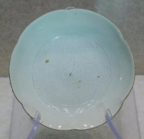 定窑白瓷“官”款墨书对蝉纹盘  河北省定州市博物馆藏