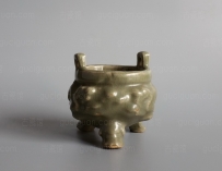 文物投资-元代龙泉窑三足炉