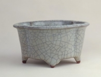 宋代 哥窑青釉海棠式花盆 |故宫