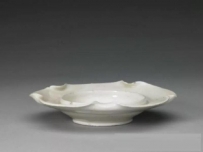 北宋 定窑白釉荷叶式盏托 故宫博物院藏
