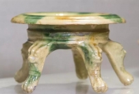 邛窑 三彩多足瓷炉  晚唐一五代  成都博物馆藏