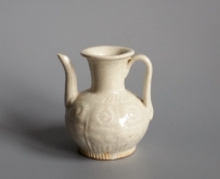 宋代白釉压花瓜棱小执壶