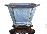 苏富比 明初 钧窑天蓝釉六方花盆