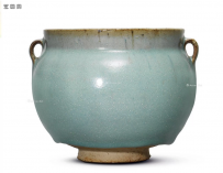 佳士得 金 钧窑天青釉双耳罐 30万/2015年