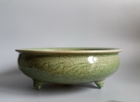 明代龙泉窑刻花 佛教 三足炉(传世) NO.6738