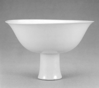 宣德甜白暗刻双龙纹高足碗|台北故宫博物院藏