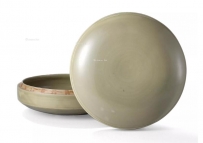 晚唐/五代 越窑秘色青瓷盒 186万/2017