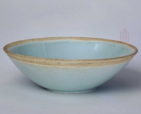 宋代 景德镇窑青白釉刻花婴戏纹碗 |故宫