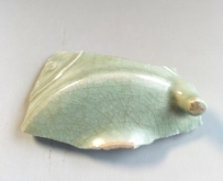 龙泉窑 三足炉 7182